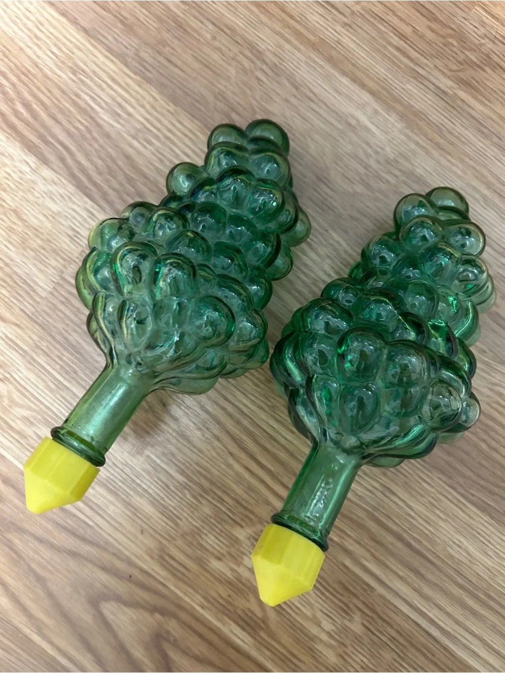Glass grape clusters Oil/ vinegar decanters